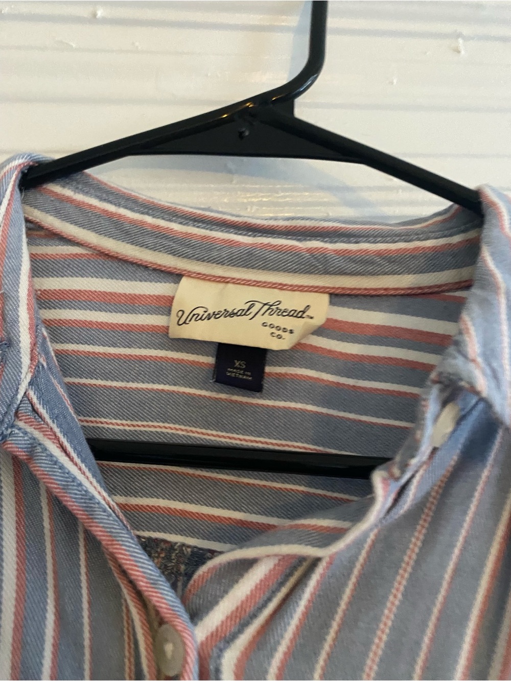 Universal Thread Women’s Light Blue & Pink Striped Button-Down Shirt